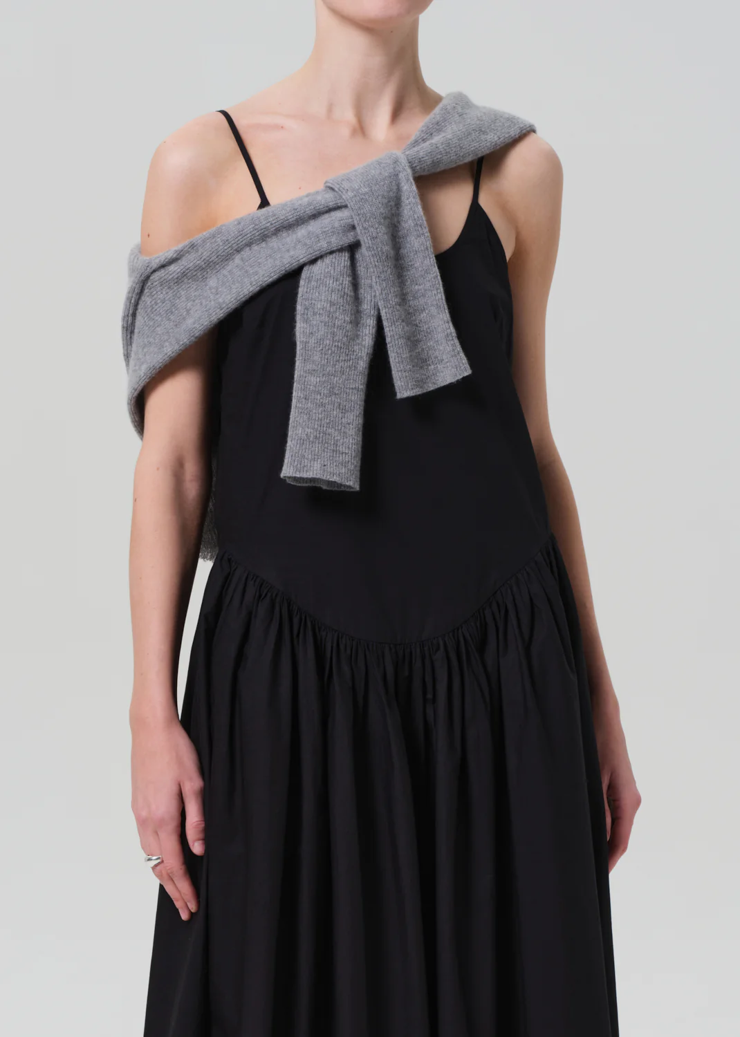 Ari Dress in Black - Image 5