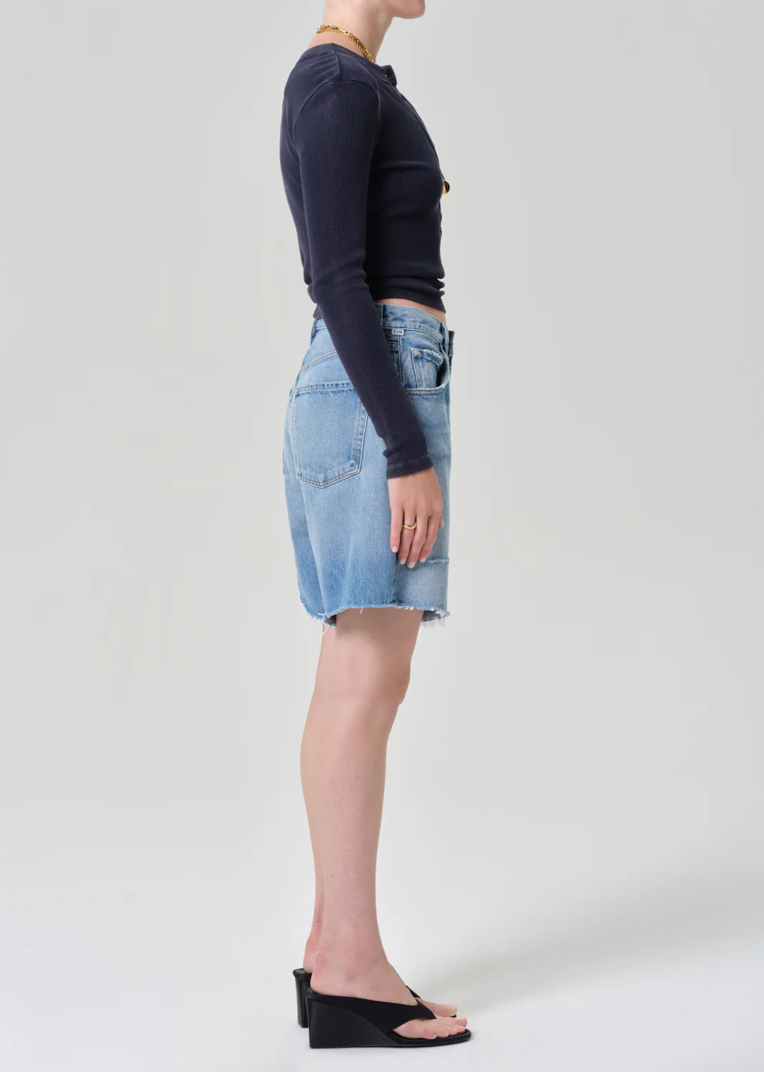 Ayla Short in Sparrow - Image 3