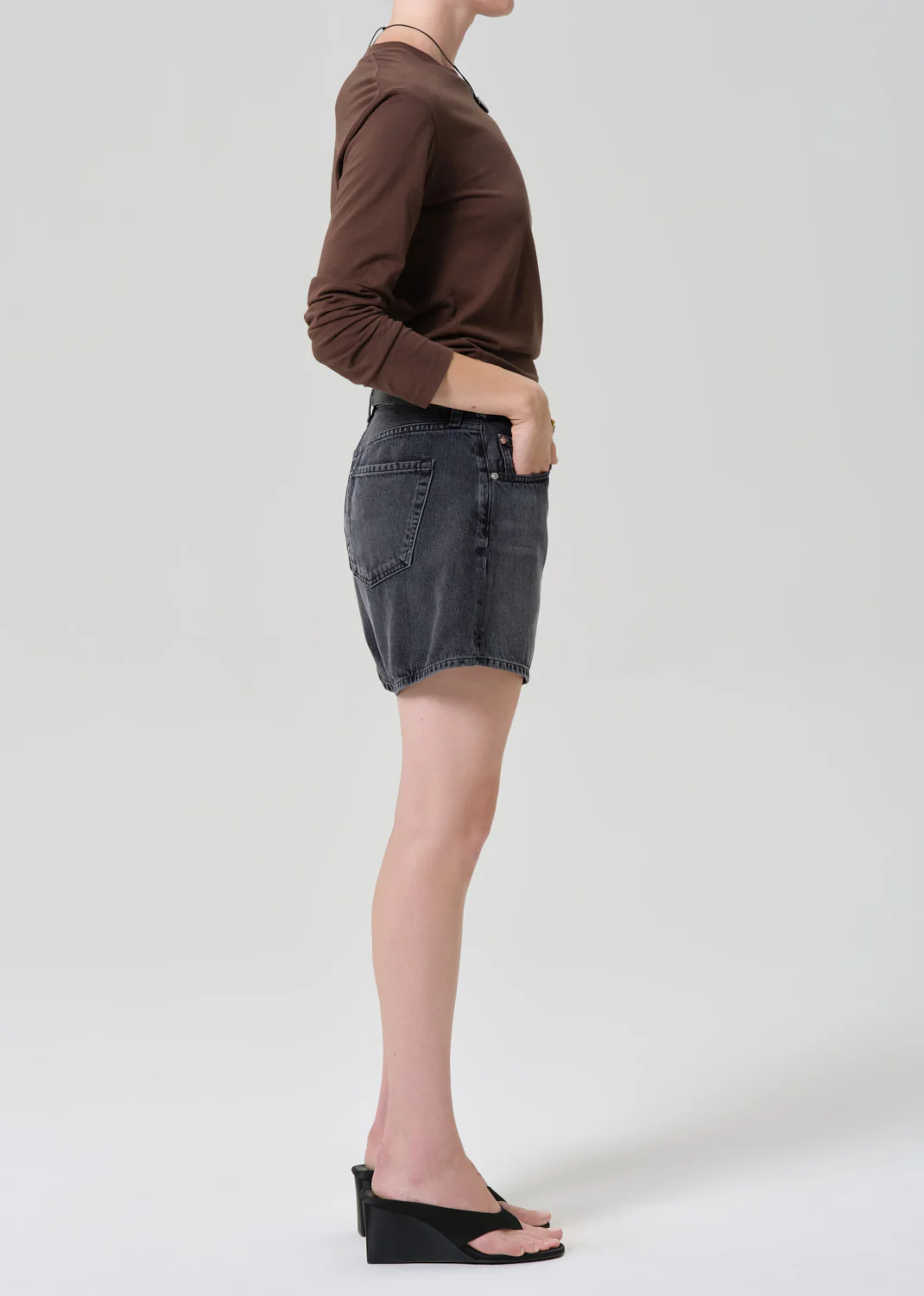 Billie Relaxed Short in Vintage Black - Image 3