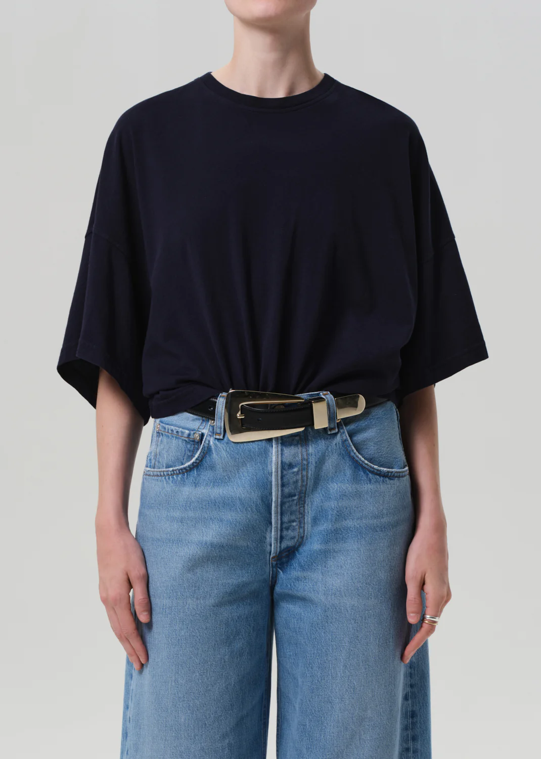 Cape Tee in Navy