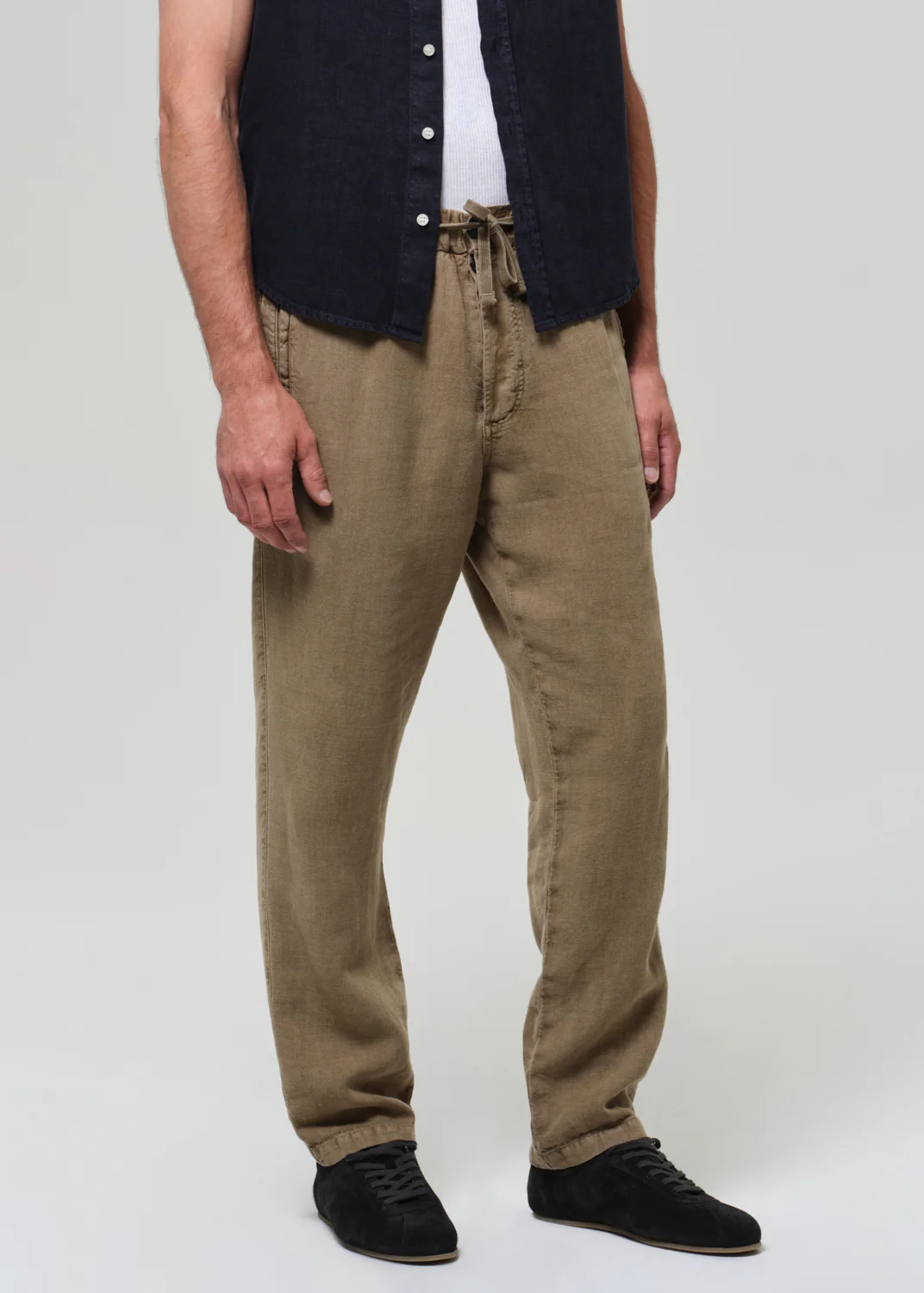 Drawstring Deck Linen Pant in Reservoir - Image 5