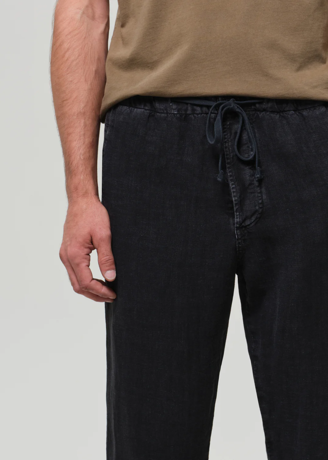Drawstring Deck Linen Pant in Washed Black - Image 7