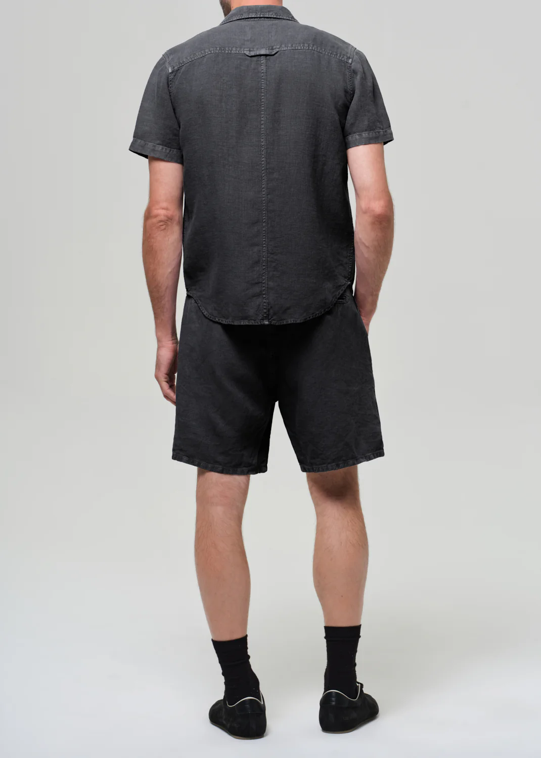 Drawstring Deck Linen Short in Washed Black - Image 3