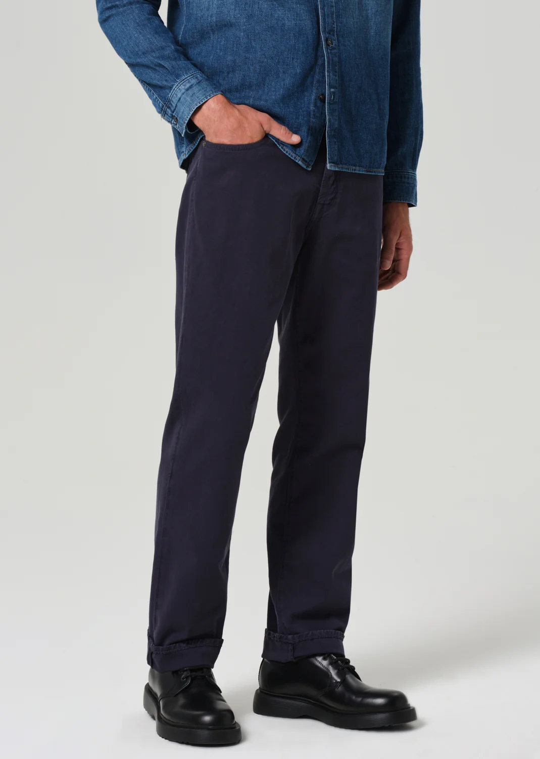 Elijah Straight Comfort Stretch Linen in Night Flight - Image 5