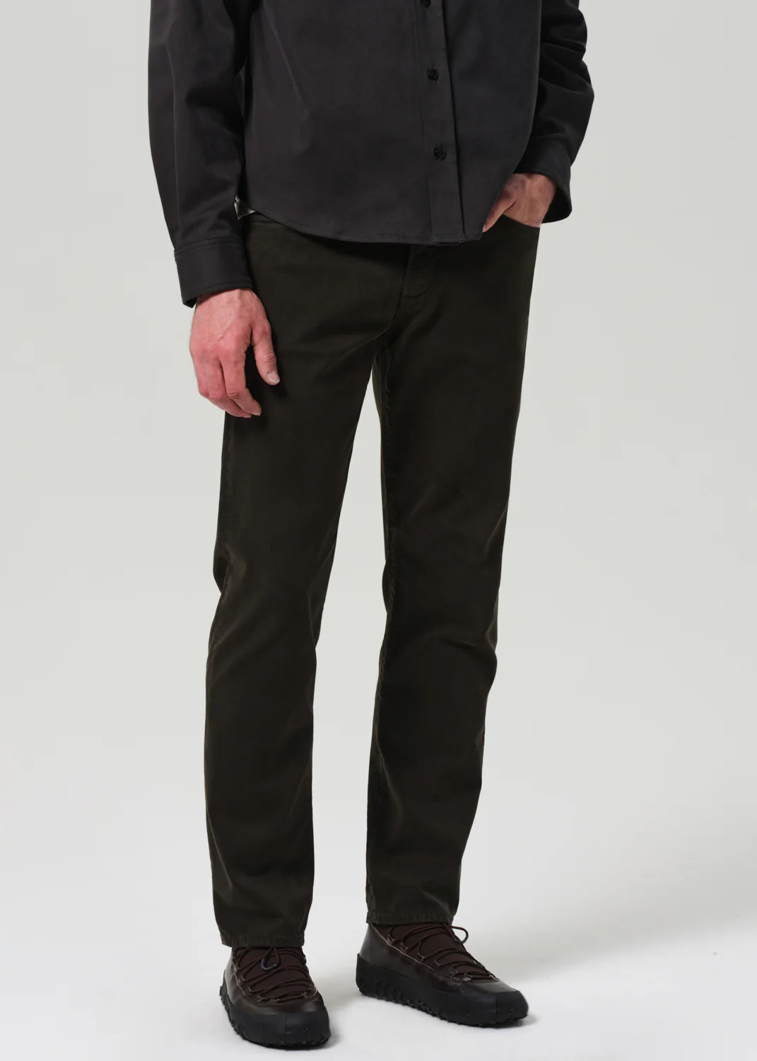 Elijah Straight Cashmere Touch Twill in Forest - Image 5