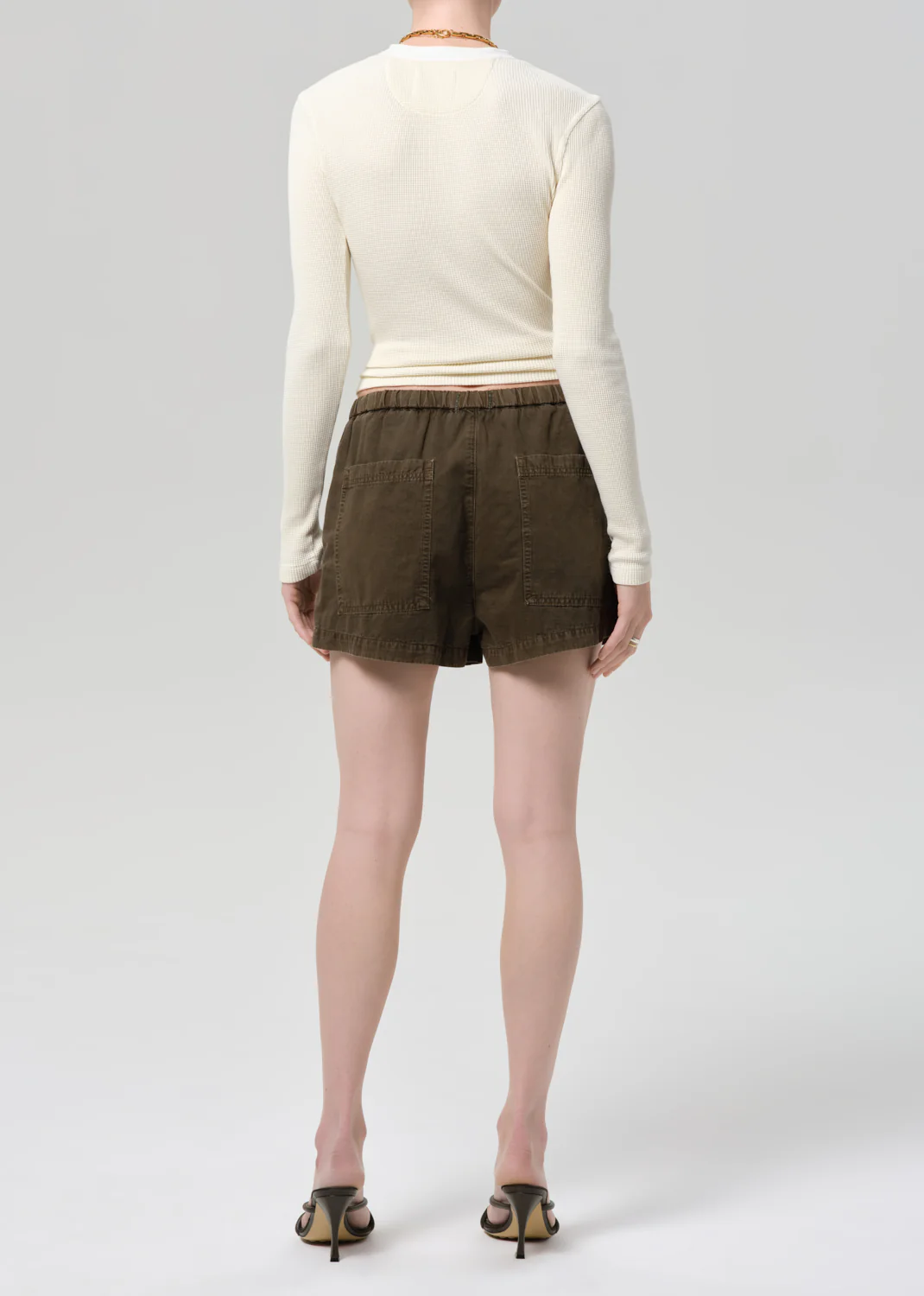 Este Drawstring Short in Dark Olive - Image 2
