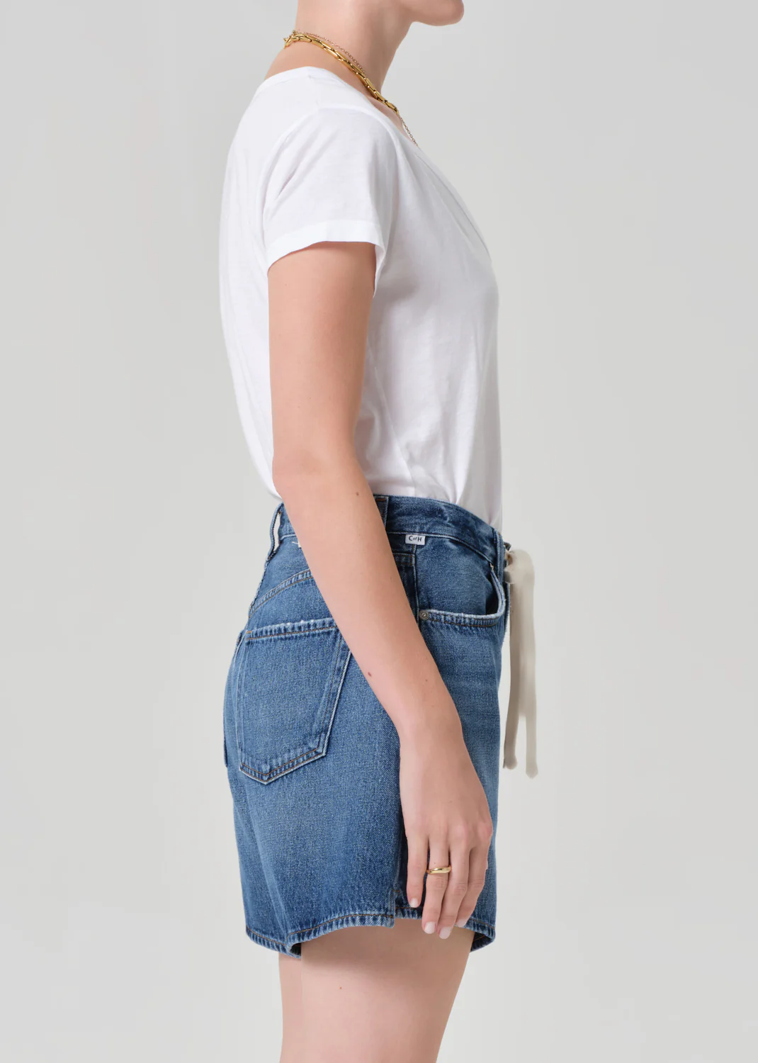 Hara V Neck Tee in White - Image 3