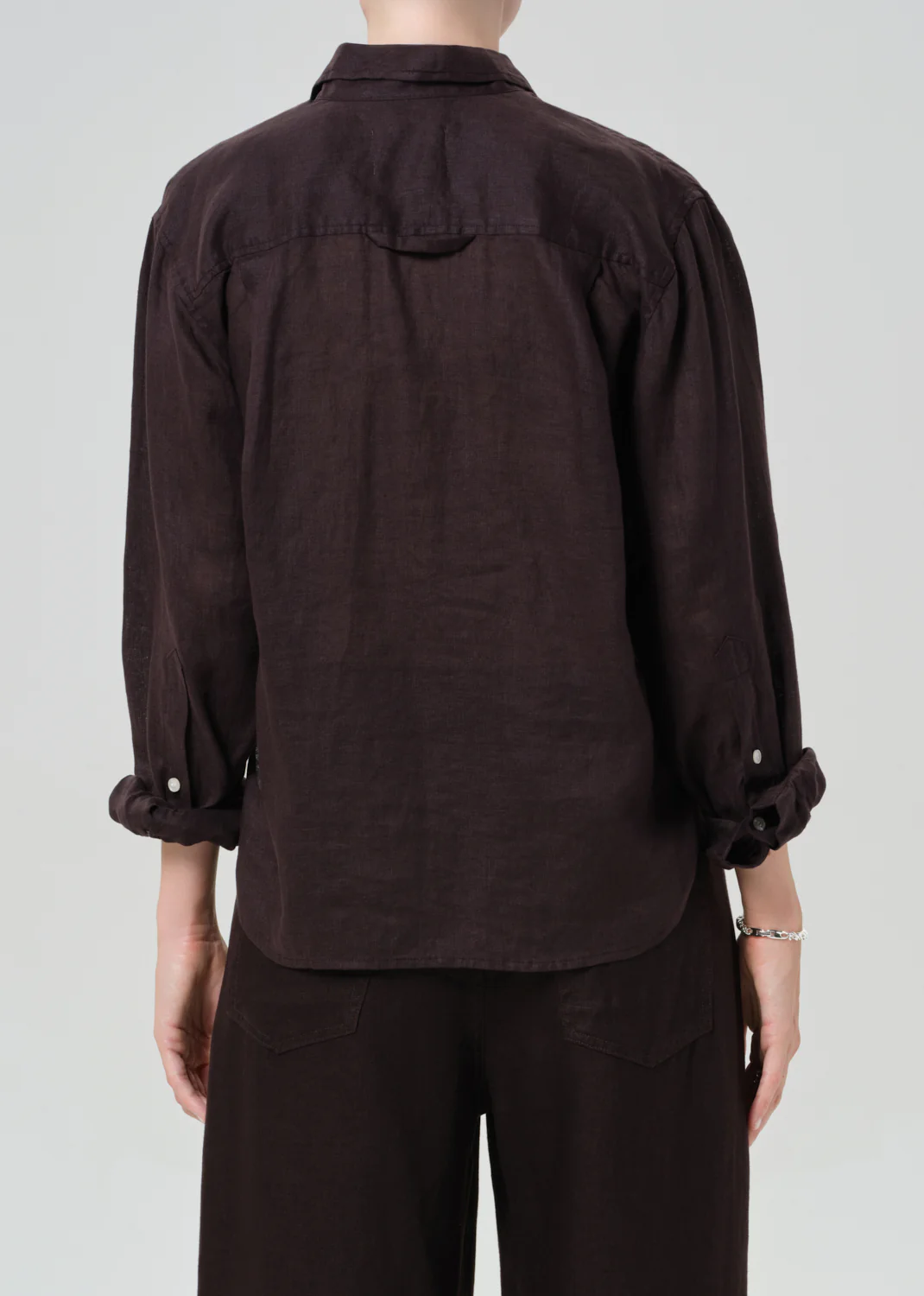 Kayla Shrunken Linen Shirt in Chocolate - Image 2
