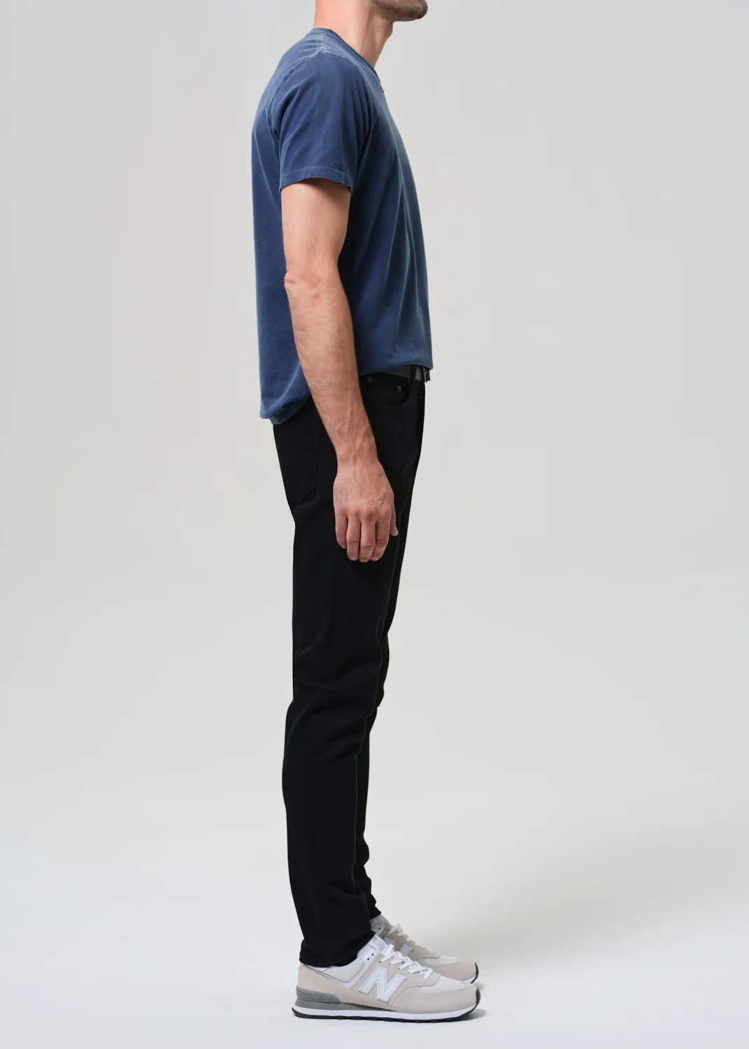 London Tapered Slim Perform in Raven - Image 4
