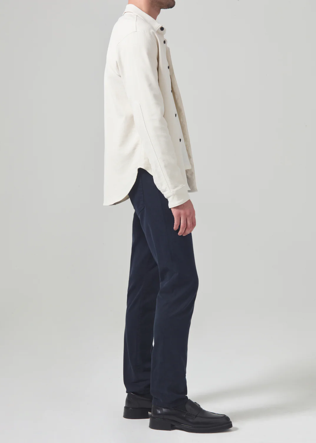 London Tapered Slim Brushed Sateen in True Navy - Image 4