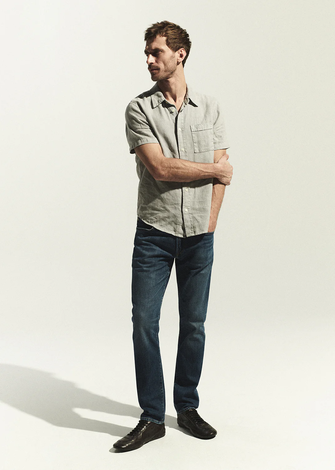 London Tapered Slim Tropical Denim in Milestone
