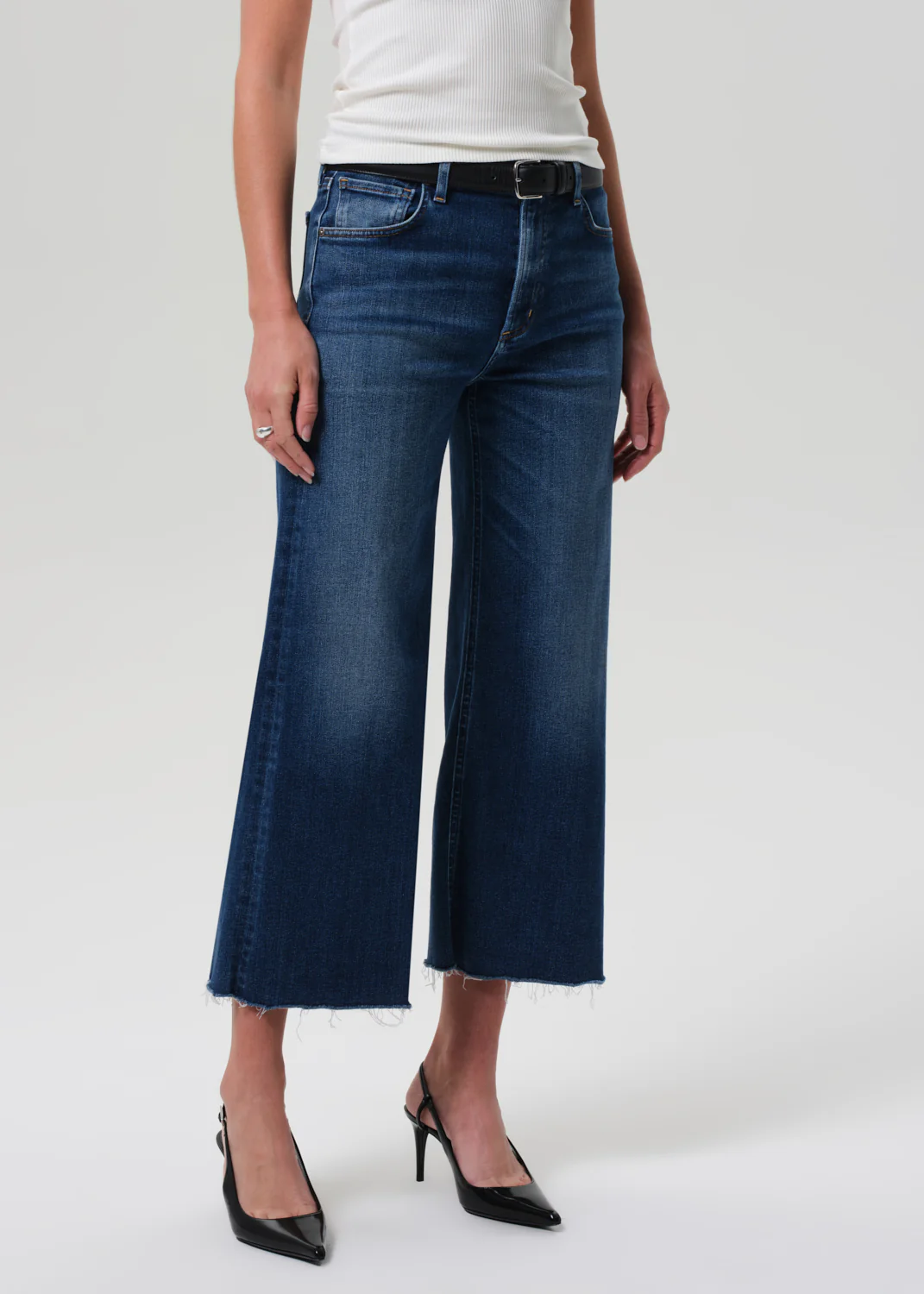 Lyra Wide Leg Crop Raw Hem in Augusta - Image 4