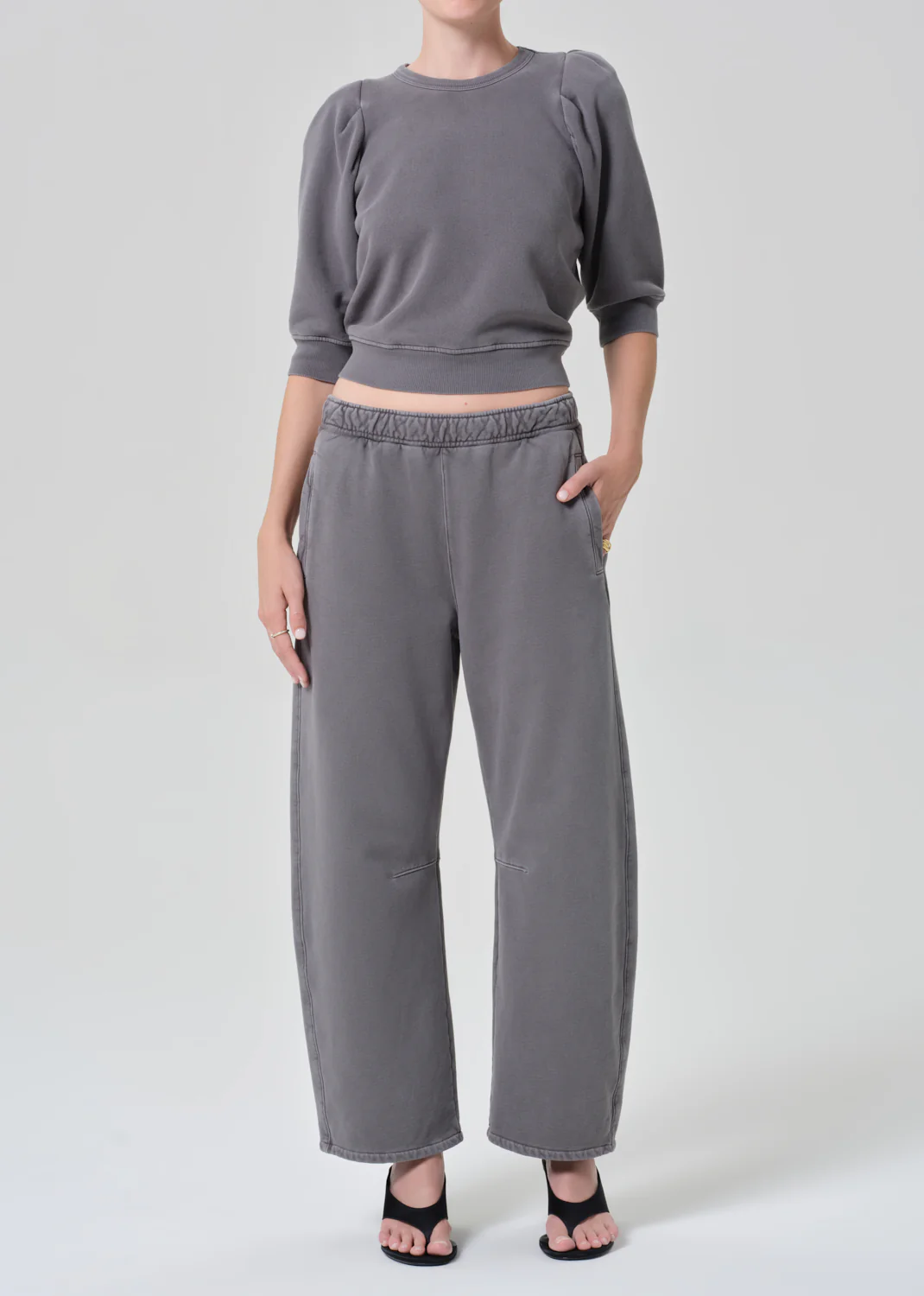 Miro Sweatpant in Dark Grey