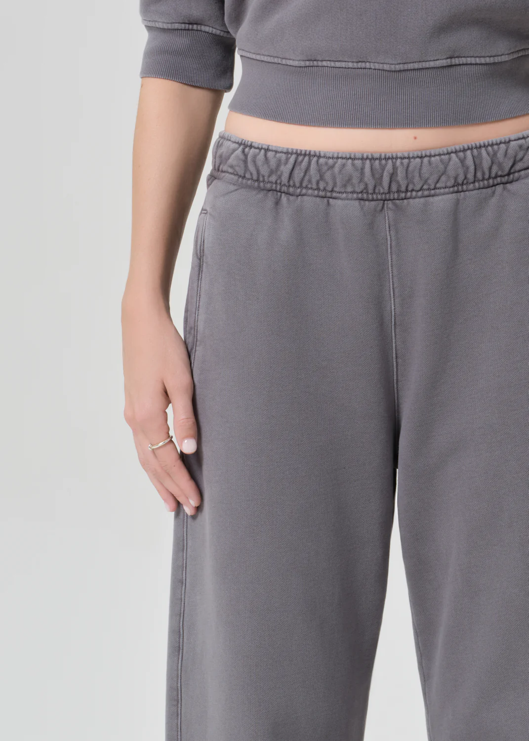 Miro Sweatpant in Dark Grey - Image 5
