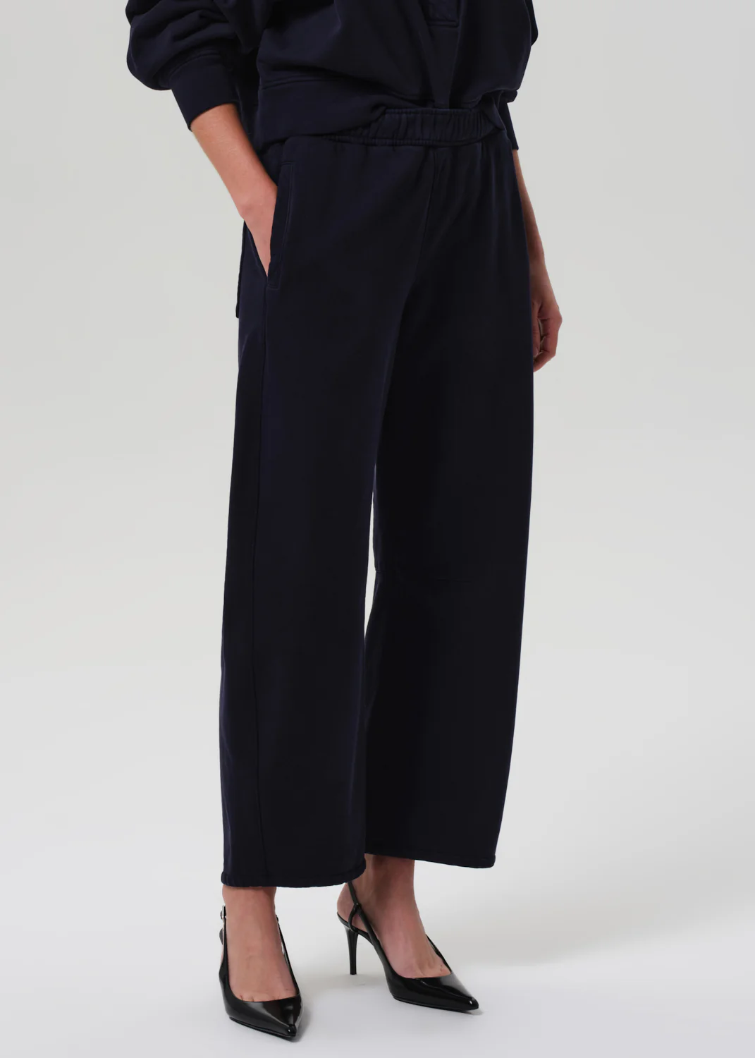 Miro Sweatpant in Navy - Image 4