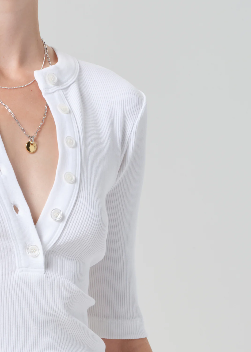 Nali Short Sleeve Henley in White - Image 4