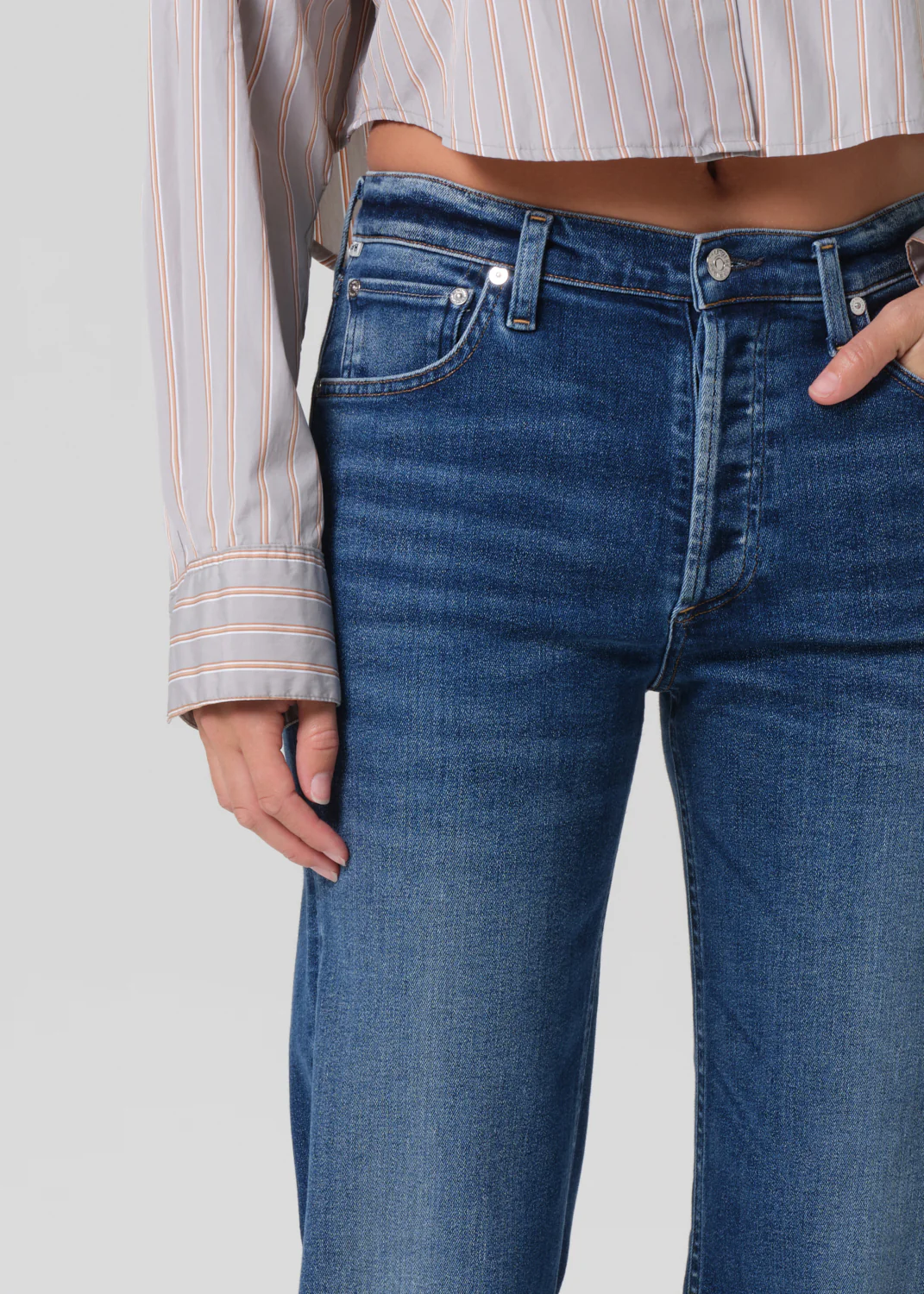 Palma Straight Raw Hem in Ambry - Image 5