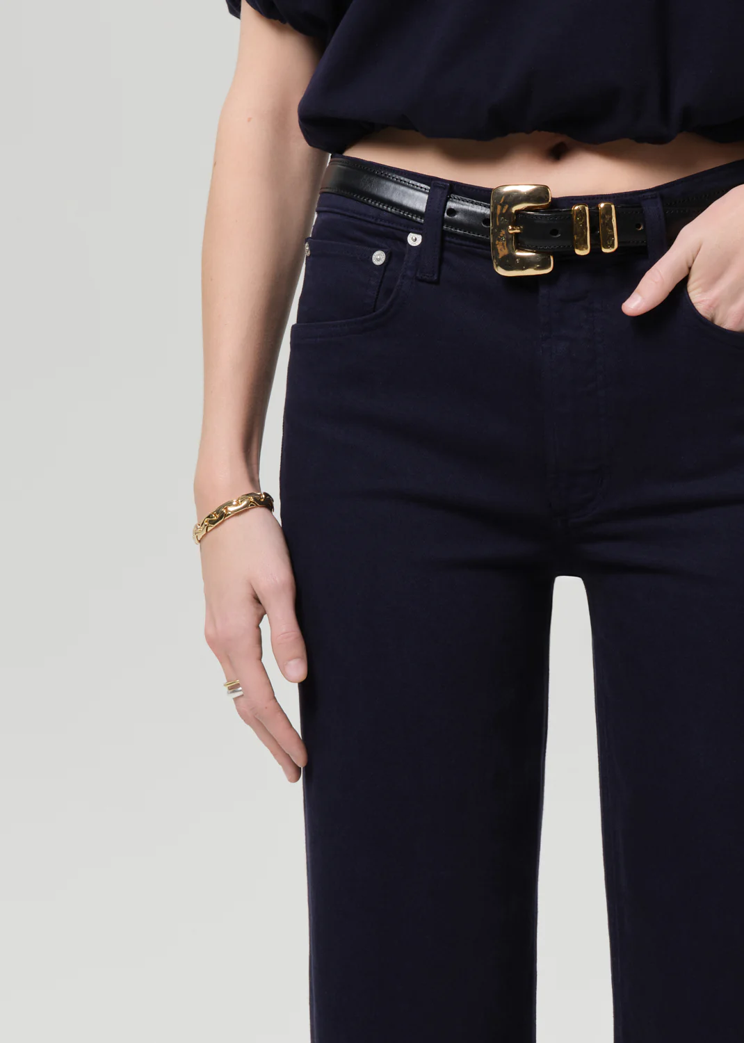 Palma Straight Clean Hem in Navy - Image 5