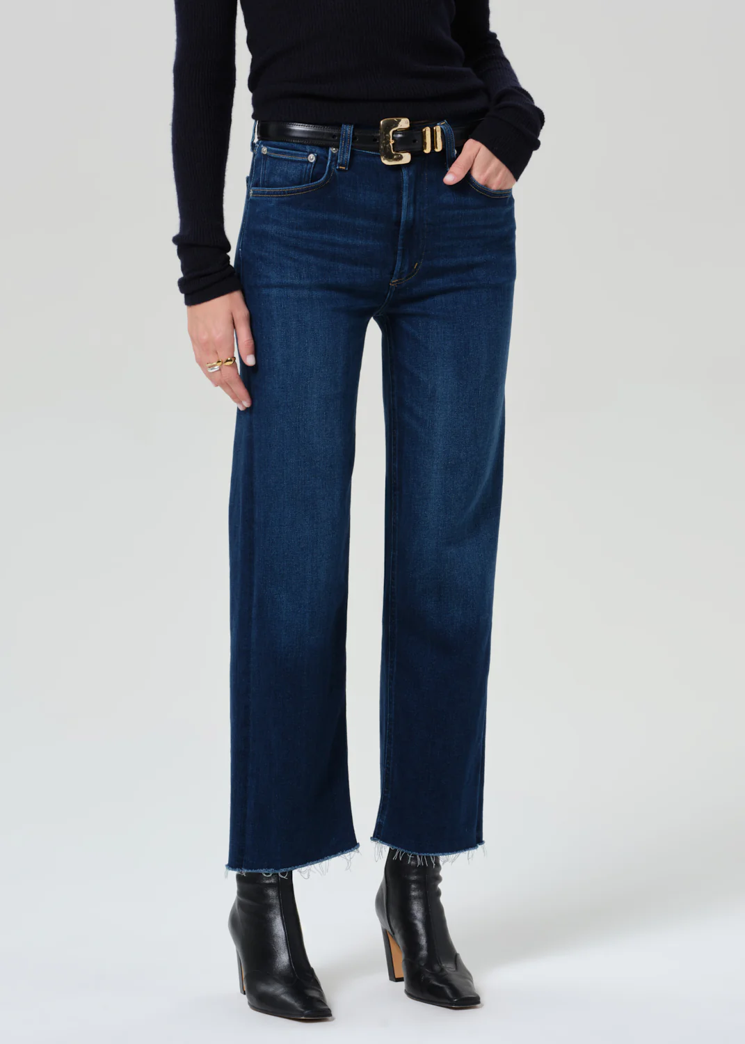 Palma Straight Raw Hem in Dakota - Image 4