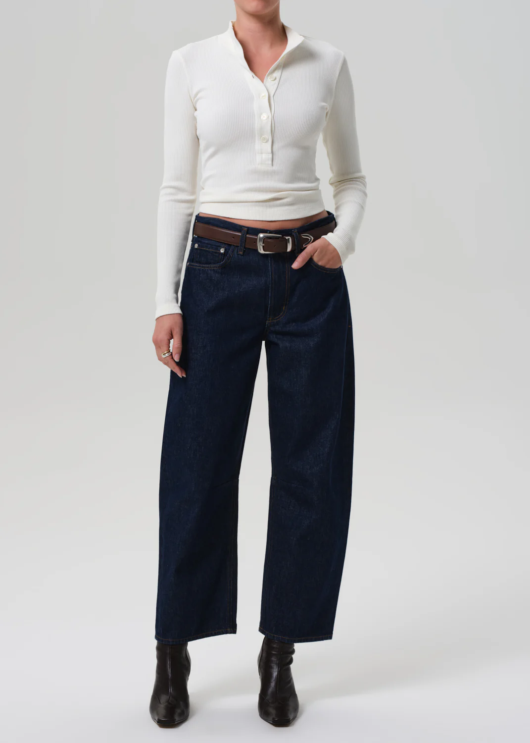 Sheena Henley in Pashmina - Image 5