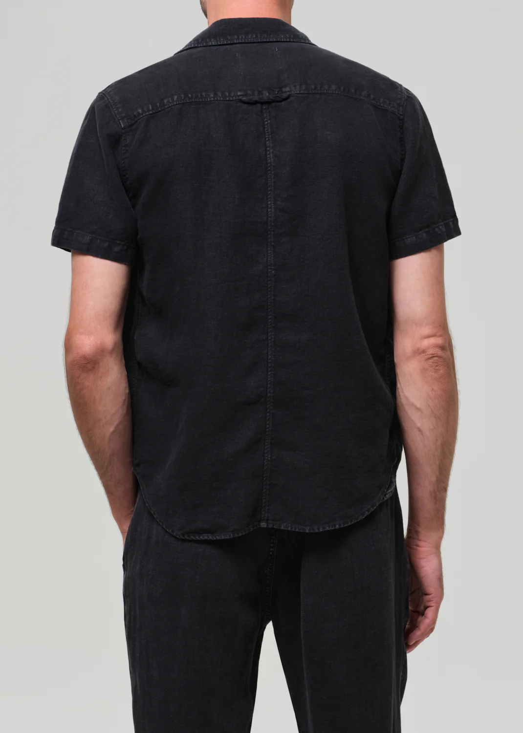 Short Sleeve Pocket Cairo Shirt in Washed Black - Image 3