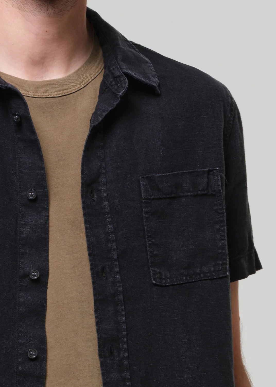 Short Sleeve Pocket Cairo Shirt in Washed Black - Image 5