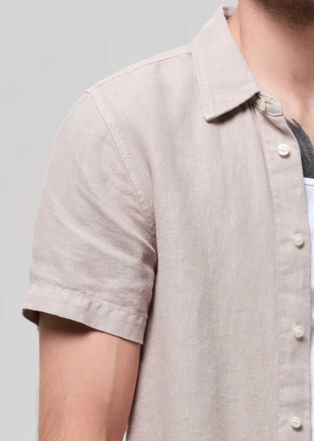 Short Sleeve Pocket Cairo Shirt in Wheat - Image 6