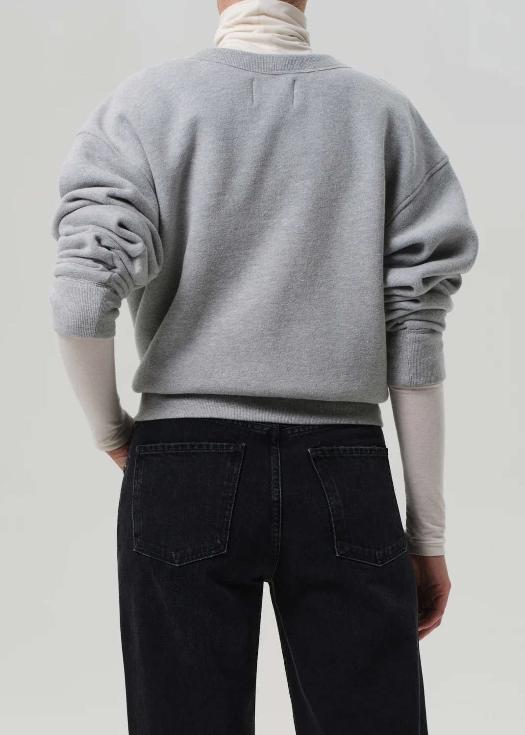 Vernata Pullover in Heather Grey - Image 2