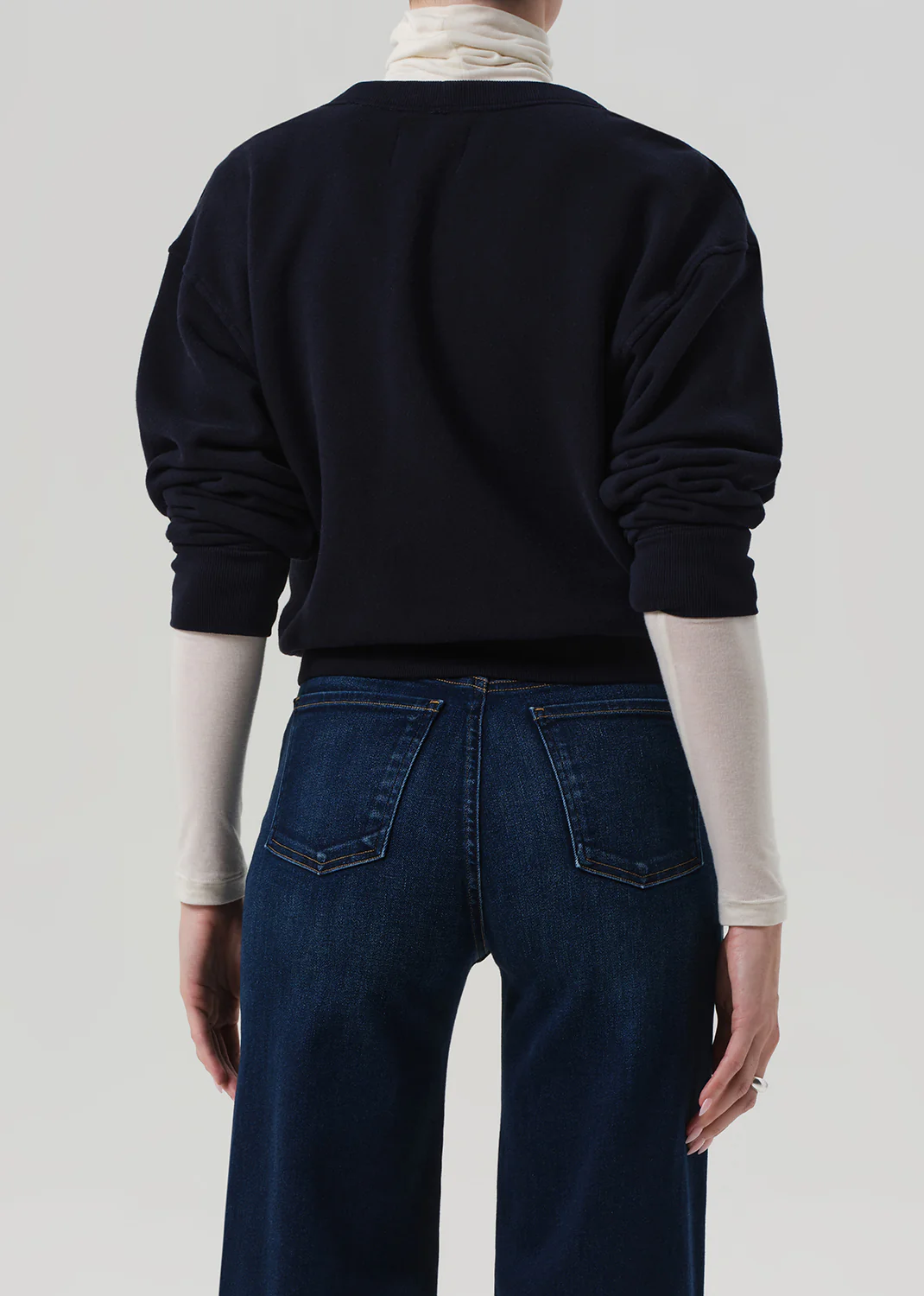 Vernata Pullover in Navy - Image 2